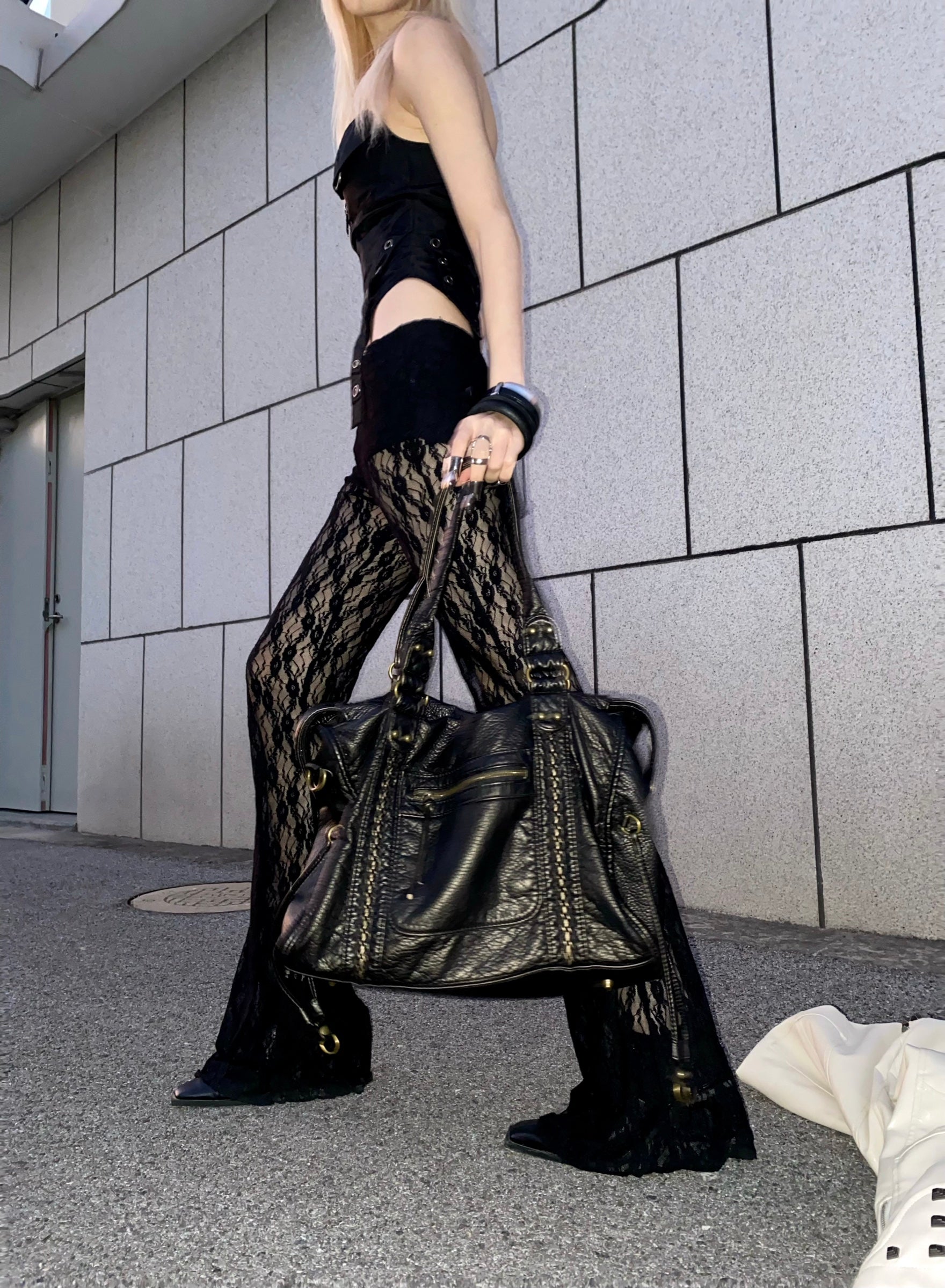 Black Lace Flared Pants — 上身效果
